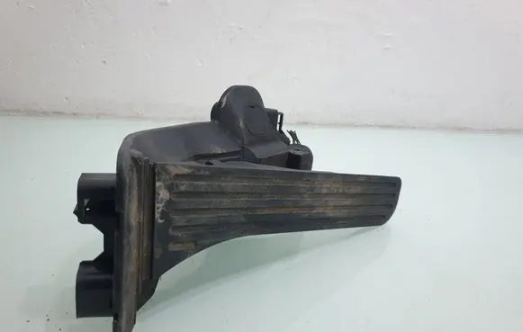 Volkswagen Scirocco Accelerator throttle pedal 1K2721503T