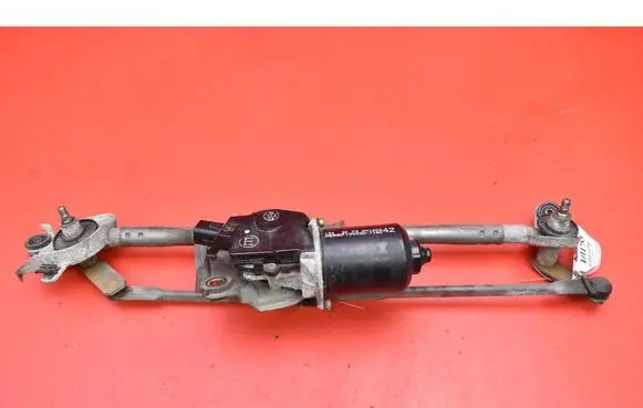 Front wiper linkage and motor