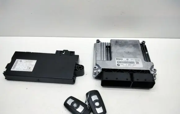 BMW 3 E92 E93 Engine ECU kit and lock set 7807827 0281013536 6943834