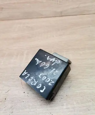 Toyota Corolla E120 E130 Other relay 8865002330 MB2773001010