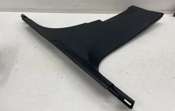 (B) pillar trim (bottom)