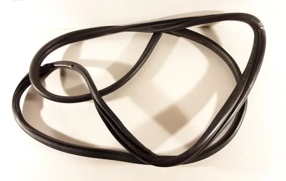 Toyota Auris E180 Front door rubber seal