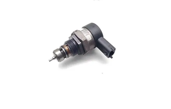 Renault Koleos I Fuel pressure regulator 8200610770 0281002800
