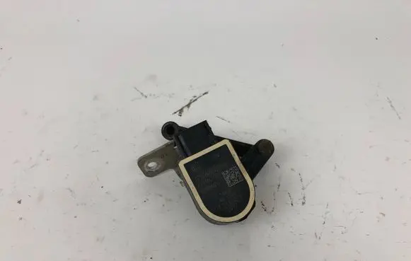 Headlight/headlamp level sensor