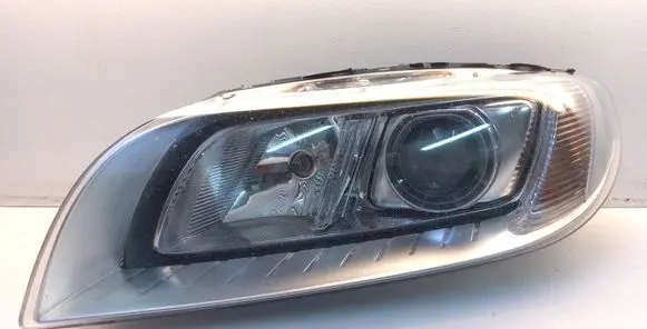Volvo V70 Headlight/headlamp 31420013