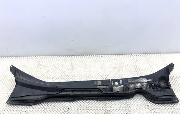Honda CR-V Wiper trim 