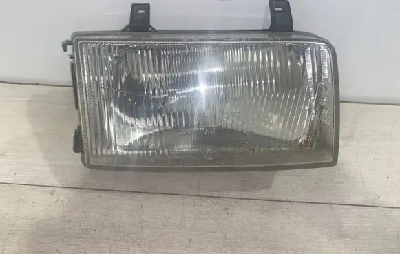 Volkswagen Transporter - Caravelle T4 Headlight/headlamp 3021363700C 7R0144433