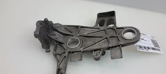 Mercedes-Benz C W204 Air filter cleaner box bracket assembly A6510902241