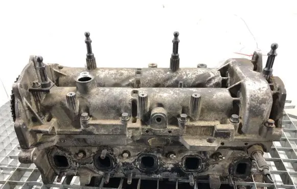 Opel Corsa D Engine head 55193111