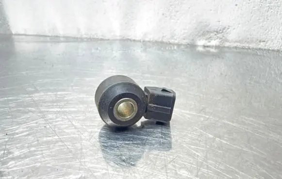 Opel Astra H Detonation knock sensor 55353316