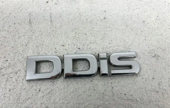 Suzuki Grand Vitara II Manufacturers badge/model letters 7786286g00opg