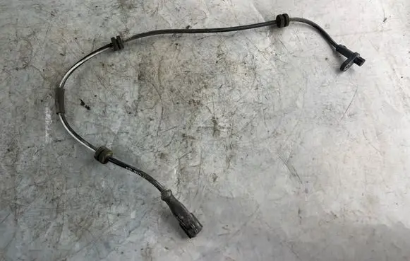 Ford Fiesta ABS rear brake sensor 8v512b372ac