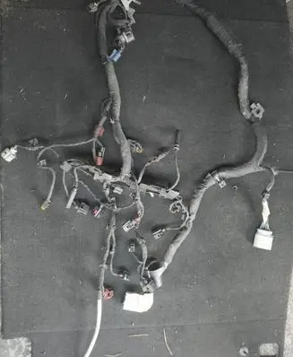 Skoda Fabia Mk3 (NJ) Engine installation wiring loom 04b971612p
