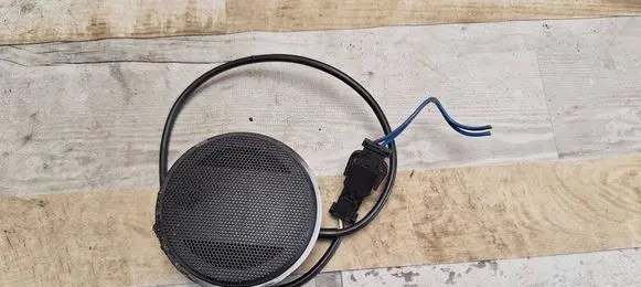 Volkswagen PASSAT B5.5 Panel speaker 8D0035411