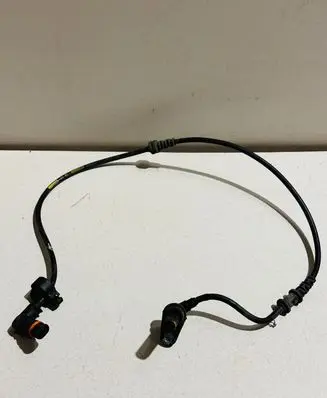 Mercedes-Benz CLS C218 X218 ABS brake wheel speed sensor A2129053303