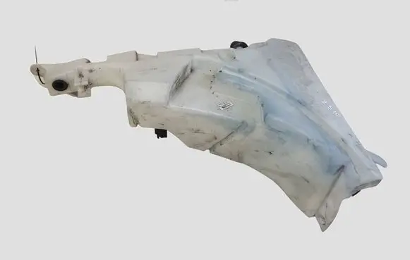 Jaguar XF X250 Windshield washer fluid reservoir/tank 8X2317B613A 8X2317B613B