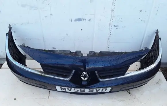 Renault Laguna II Front bumper