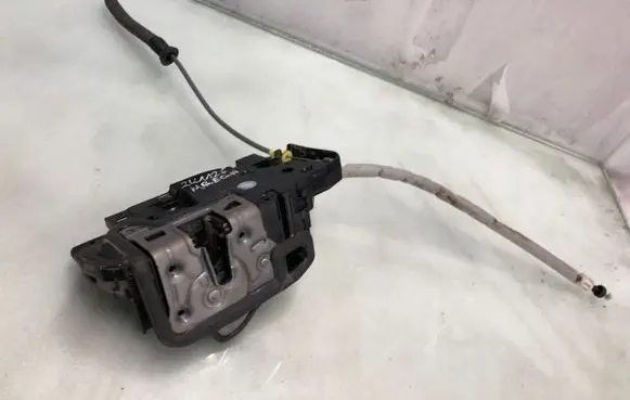 Mercedes-Benz EQA Rear door lock A1770032999