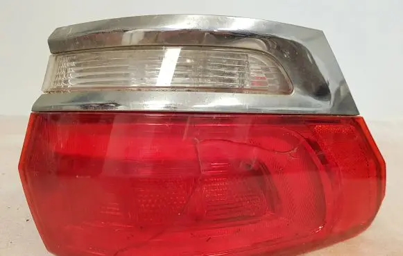 Jeep Grand Cherokee Tailgate rear/tail lights HTC402502 P68110017AC 060414A