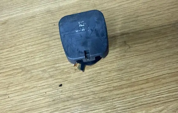Volvo XC90 12 V Socket (rear) 