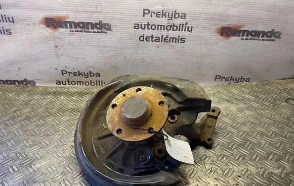 Seat Leon (1P) Rear wheel hub