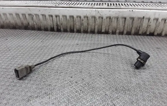 Audi A8 S8 D2 4D Crankshaft position sensor