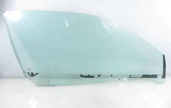 BMW 3 E46 Front door window glass four-door