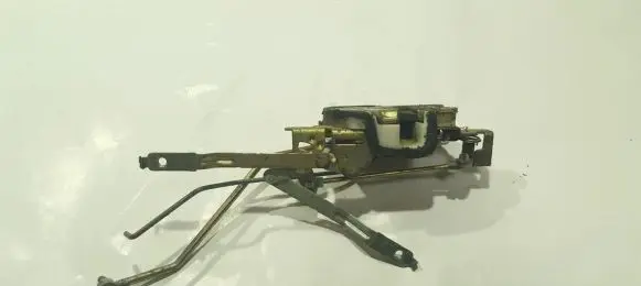 Subaru Legacy Front door lock