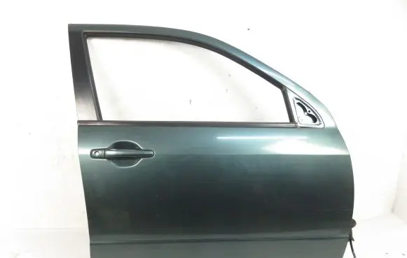Mitsubishi Outlander Front door