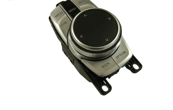 Head unit multimedia control