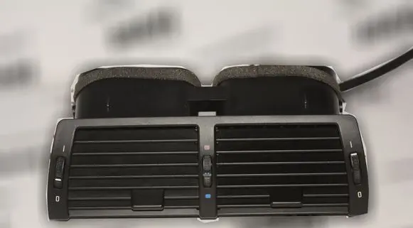 BMW X5 E53 Dash center air vent grill 8402221