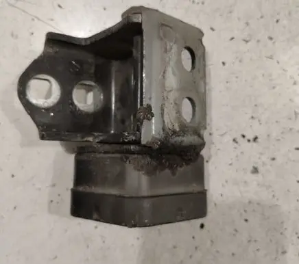 Renault Scenic II - Grand scenic II Rear door lower hinge