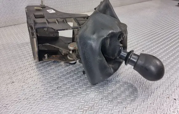 Renault Kangoo II Gear shifter/selector 8200963218