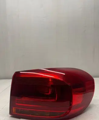 Volkswagen Tiguan Rear/tail lights 5N0945096Q 2SD01073802