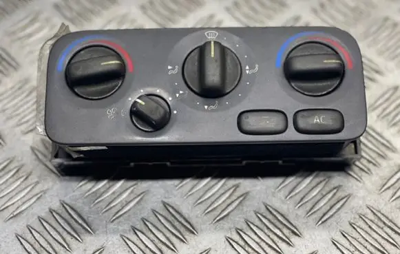 Volvo V70 Climate control unit 9171443 9400802