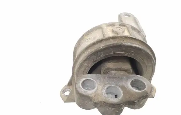 Opel Zafira B Engine mount bracket 90539246