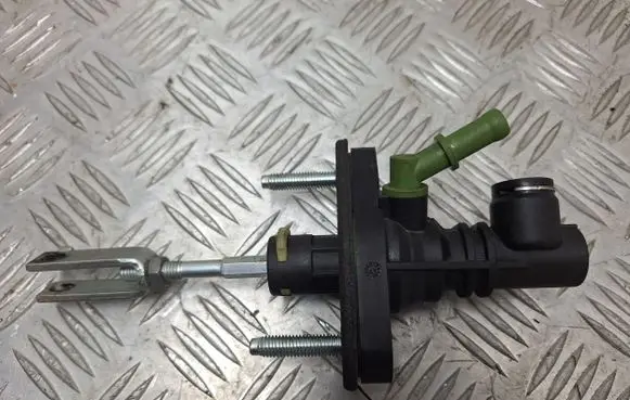 Toyota Verso Clutch master cylinder 3142002051 3142002052