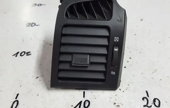 Dashboard side air vent grill/cover trim