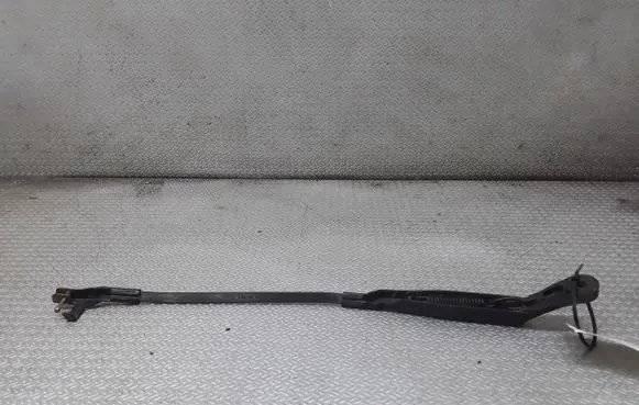 Volkswagen PASSAT B5.5 Windshield/front glass wiper blade 3B1955410C