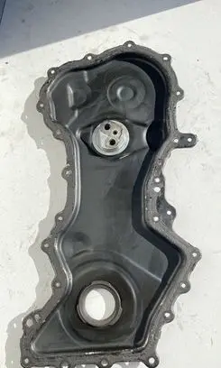 Renault Megane II Timing chain cover 8200560737 M9RA700