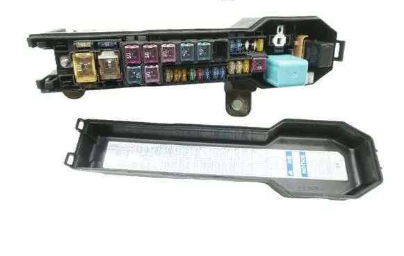 Lexus SC 430 Fuse box set 