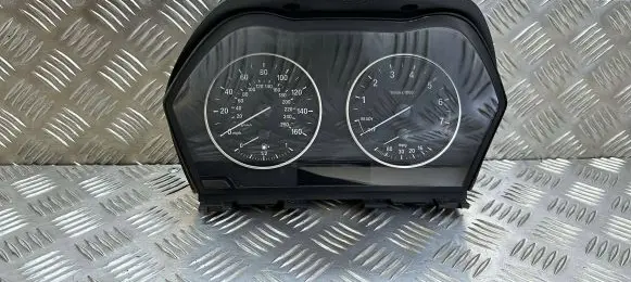 BMW 1 F20 F21 Speedometer (instrument cluster) 9371832 6210IK9371832