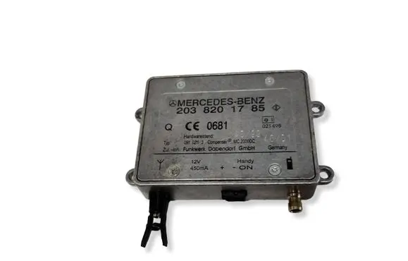 Mercedes-Benz CLK A208 C208 Aerial antenna amplifier 2038201785