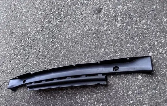 Jeep Wrangler Front bumper splitter molding T660043AB