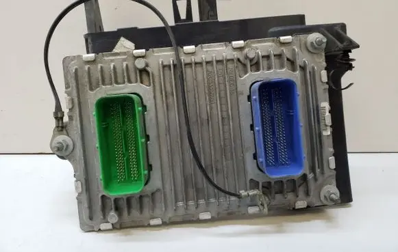Jeep Cherokee Engine control unit/module P68242031AE 68242031AE 05150909AD