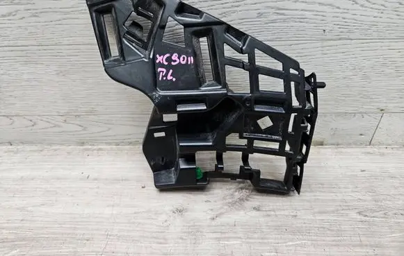 Volvo XC90 Front bumper mounting bracket 31353405