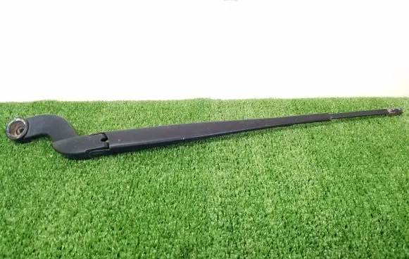 Land Rover Range Rover Sport L320 Front wiper blade arm 6H323405BB