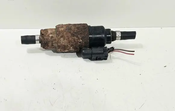 Audi A6 S6 C6 4F Webasto auxiliary heater fuel pump 8E0973202
