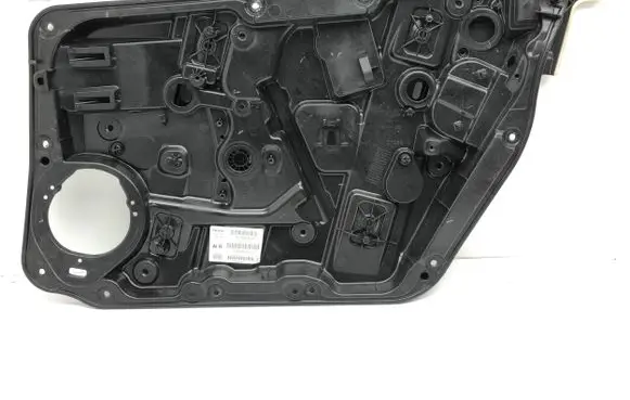 Infiniti Q30 Front window lifting mechanism without motor 807M05DK0A 0000007175 2016031010171
