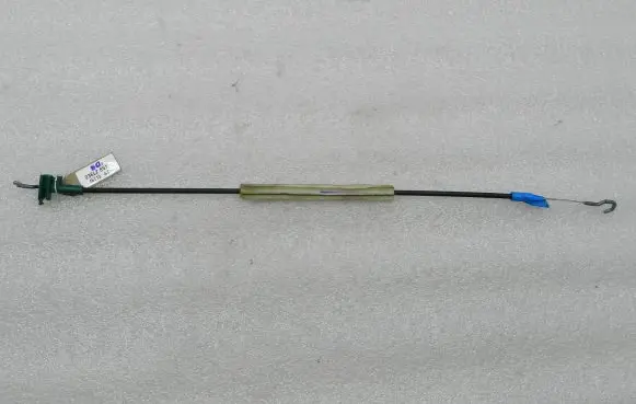 Opel Zafira B Front door lock loop/hook striker 13115672